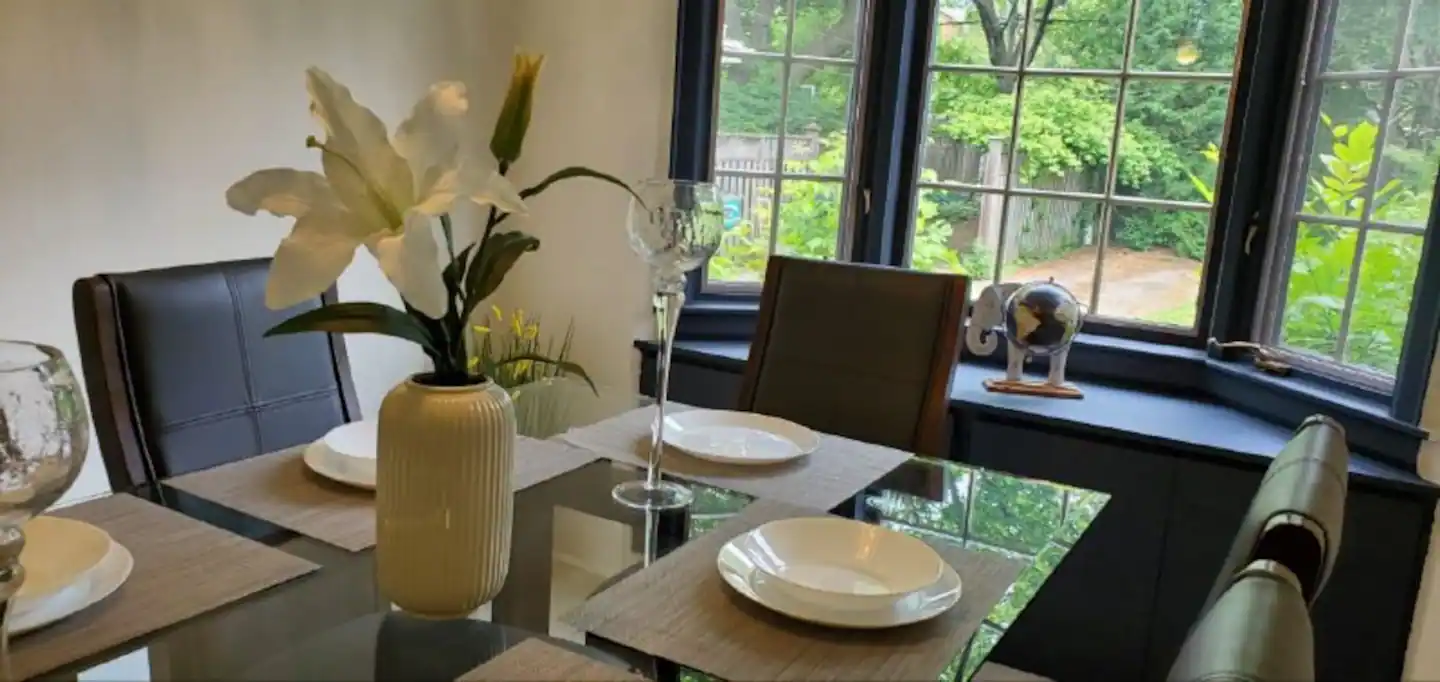 Urban Chic Toronto Gem