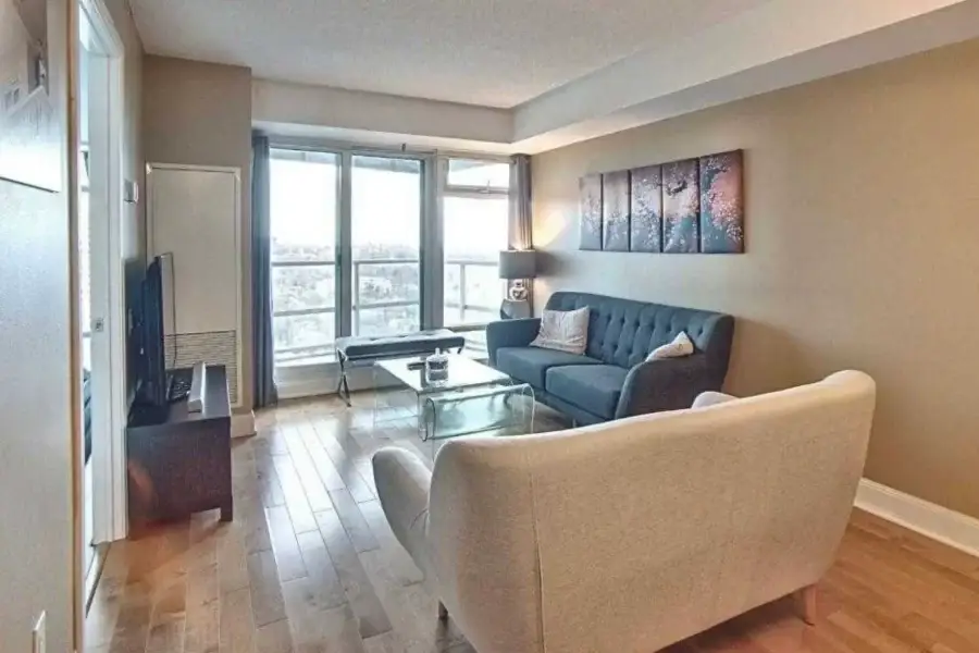 Lovely 1-Bedroom Condo with Pool & Sauna