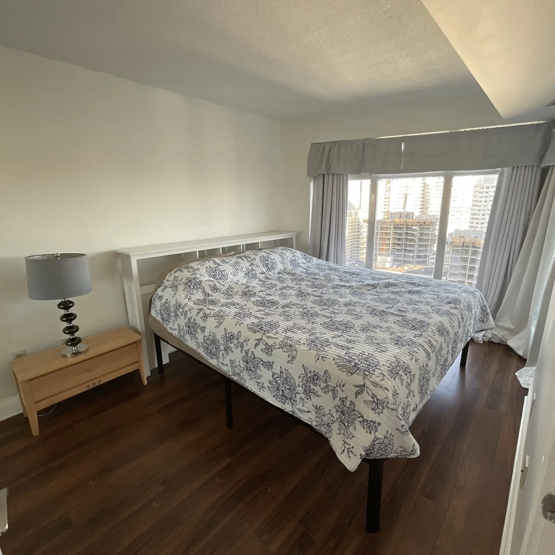 Lovely 1-Bedroom Condo with Pool & Sauna