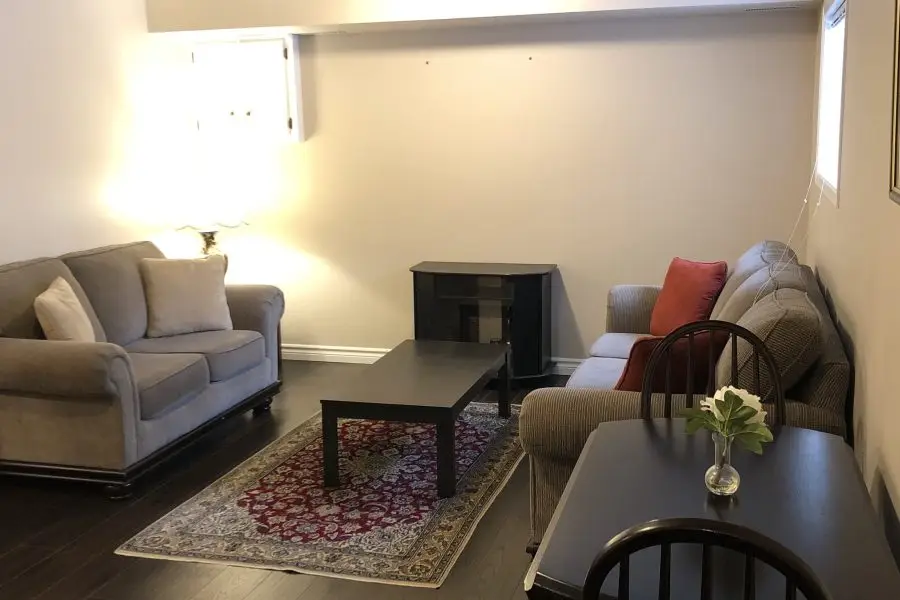 Renovated Bright 1-Bed Basement Apartment Near Oshawa Centre – Ideal for Couples