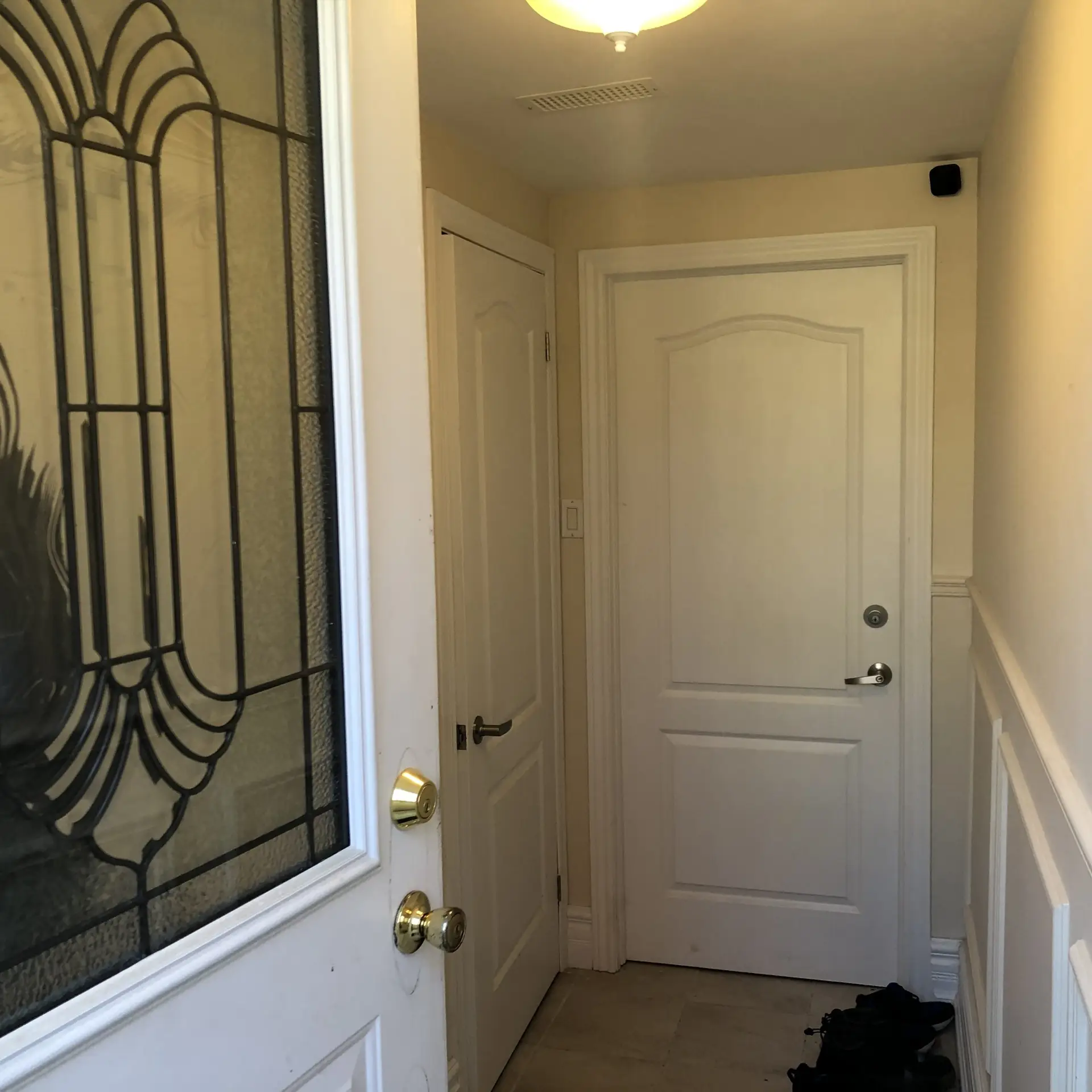 Stylish 1-Bedroom Basement Apartment in Prime Willowdale East Location