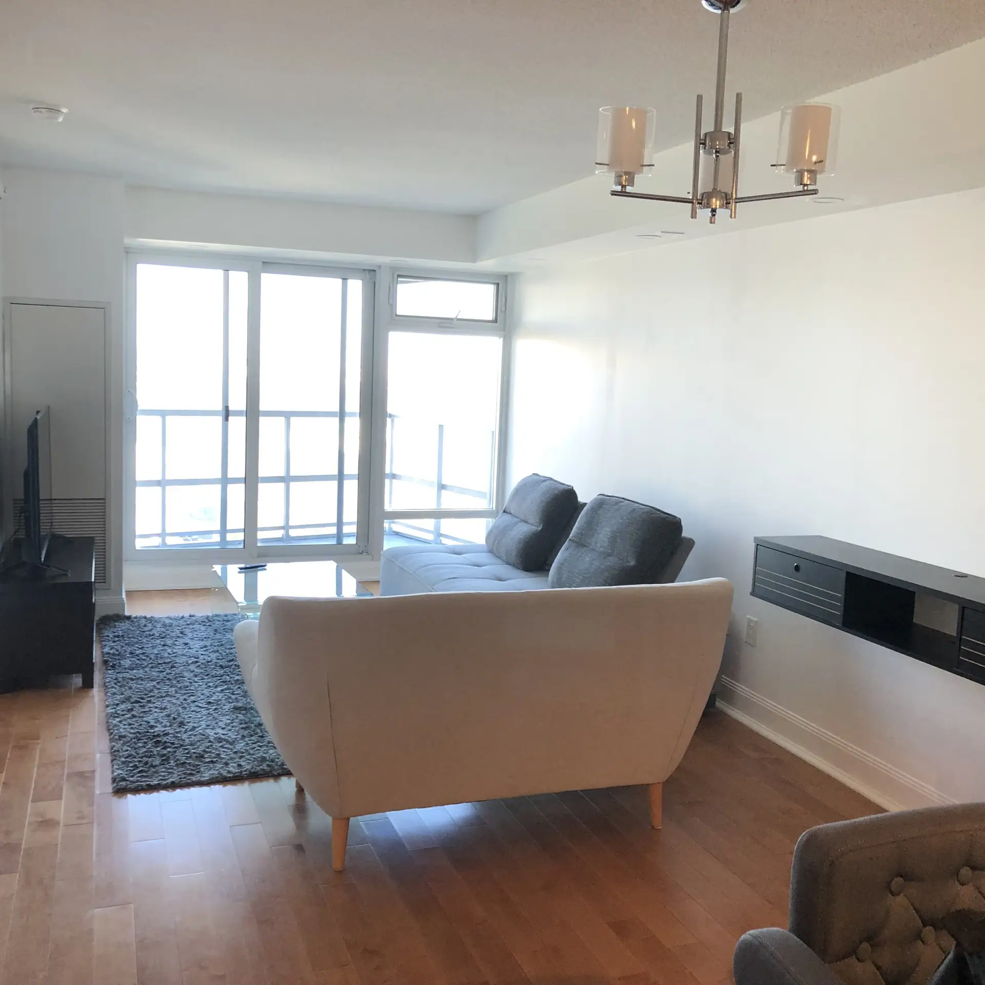 Lovely 1-Bedroom Condo with Pool & Sauna