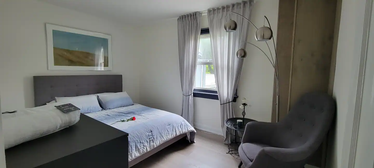 Urban Chic Toronto Gem