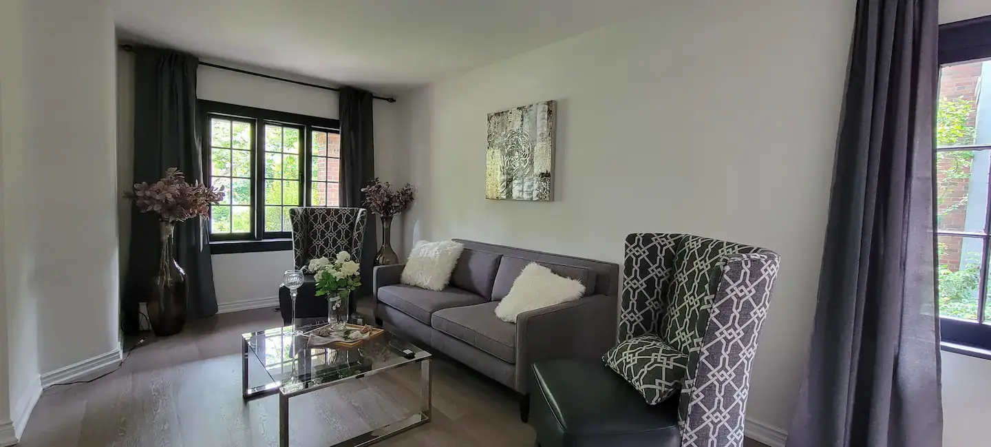 Urban Chic Toronto Gem