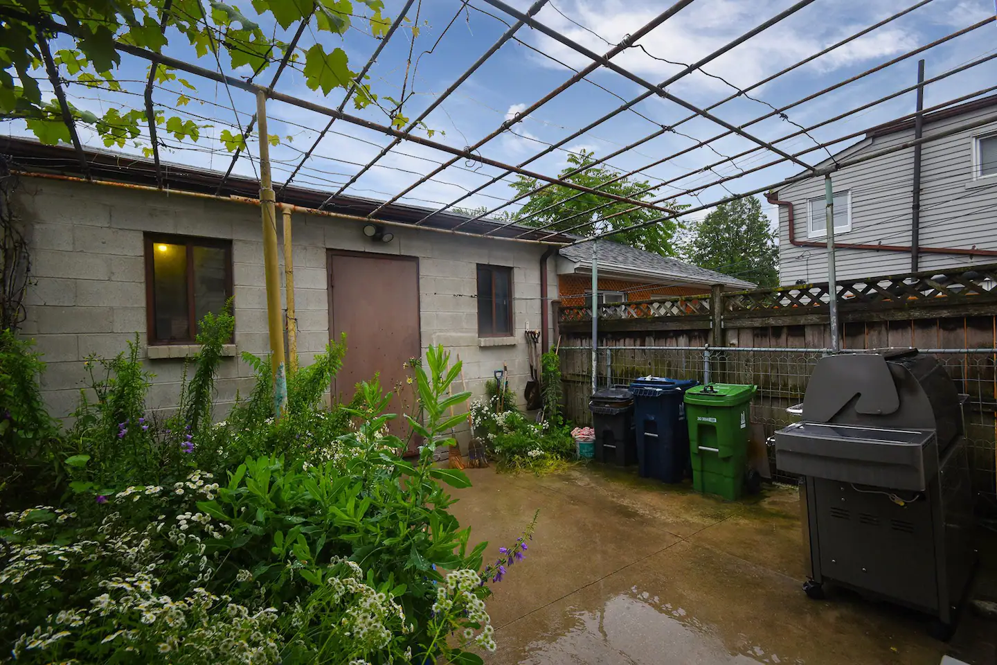 Affordable 3-Bed Semi-Attached Home in Palmerston-Little Italy, Near Transit